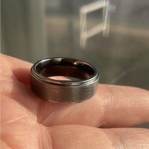 Sleek Tungsten Black Men's Ring